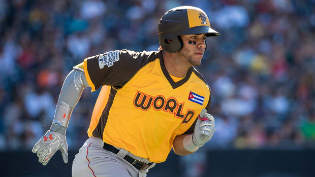 red-sox-call-up-yoan-moncada-prospect.jpg
